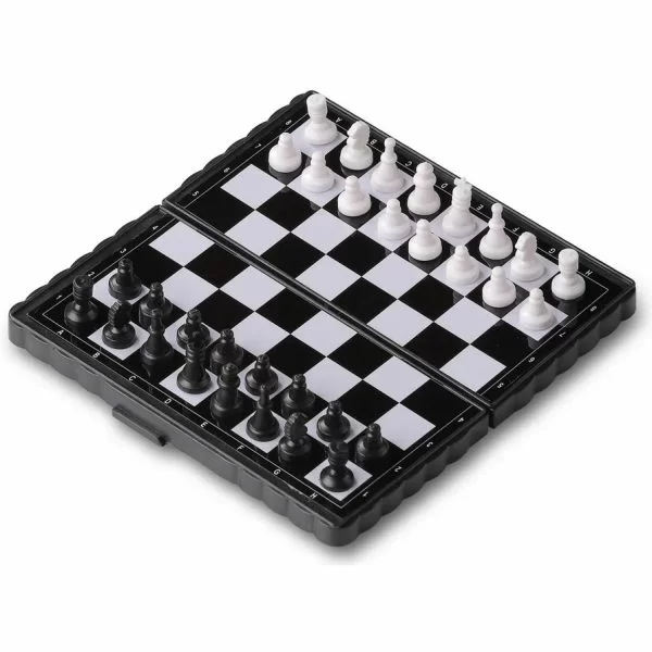 Реальное фото Набор игр (3в1) 13*13см  (шашки, шахматы, нарды) магнит. 8831 от магазина СпортСЕ