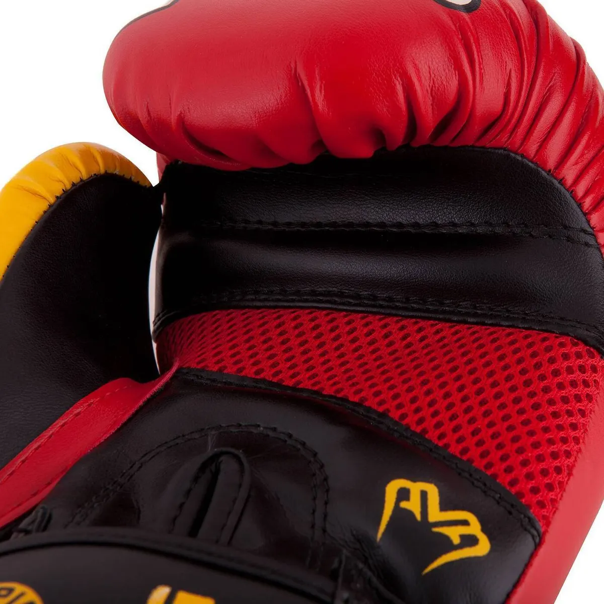 Реальное фото Перчатки боксерские Roomaif RBG-248 Dyex red от магазина СпортСЕ